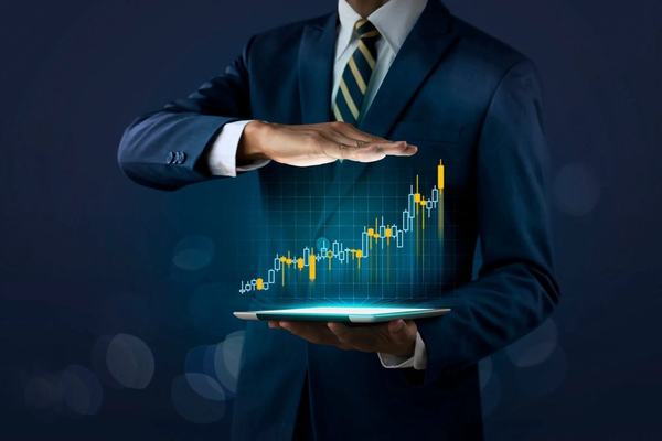 Lowest slippage swaps via DEX aggregator routes